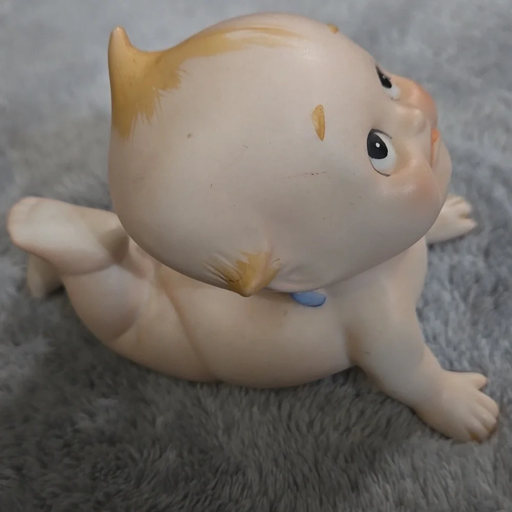Vintage Lefton Kewpie Bisque Porcelain 1960s Japan 4x3 Kewpie Crawling - Picture 4 of 6